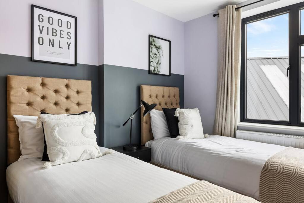 Stylish & Spacious 3 Bed Apartment With Fast Wifi, Close To Tube & Wembly London Eksteriør billede