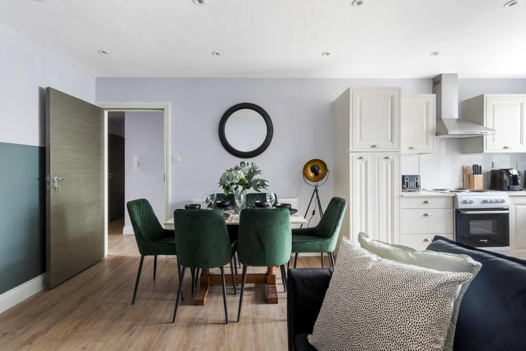 Stylish & Spacious 3 Bed Apartment With Fast Wifi, Close To Tube & Wembly London Eksteriør billede